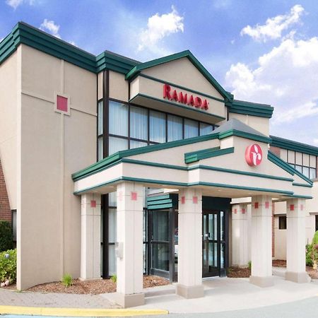 Ramada By Wyndham St. John'S Hotel Buitenkant foto
