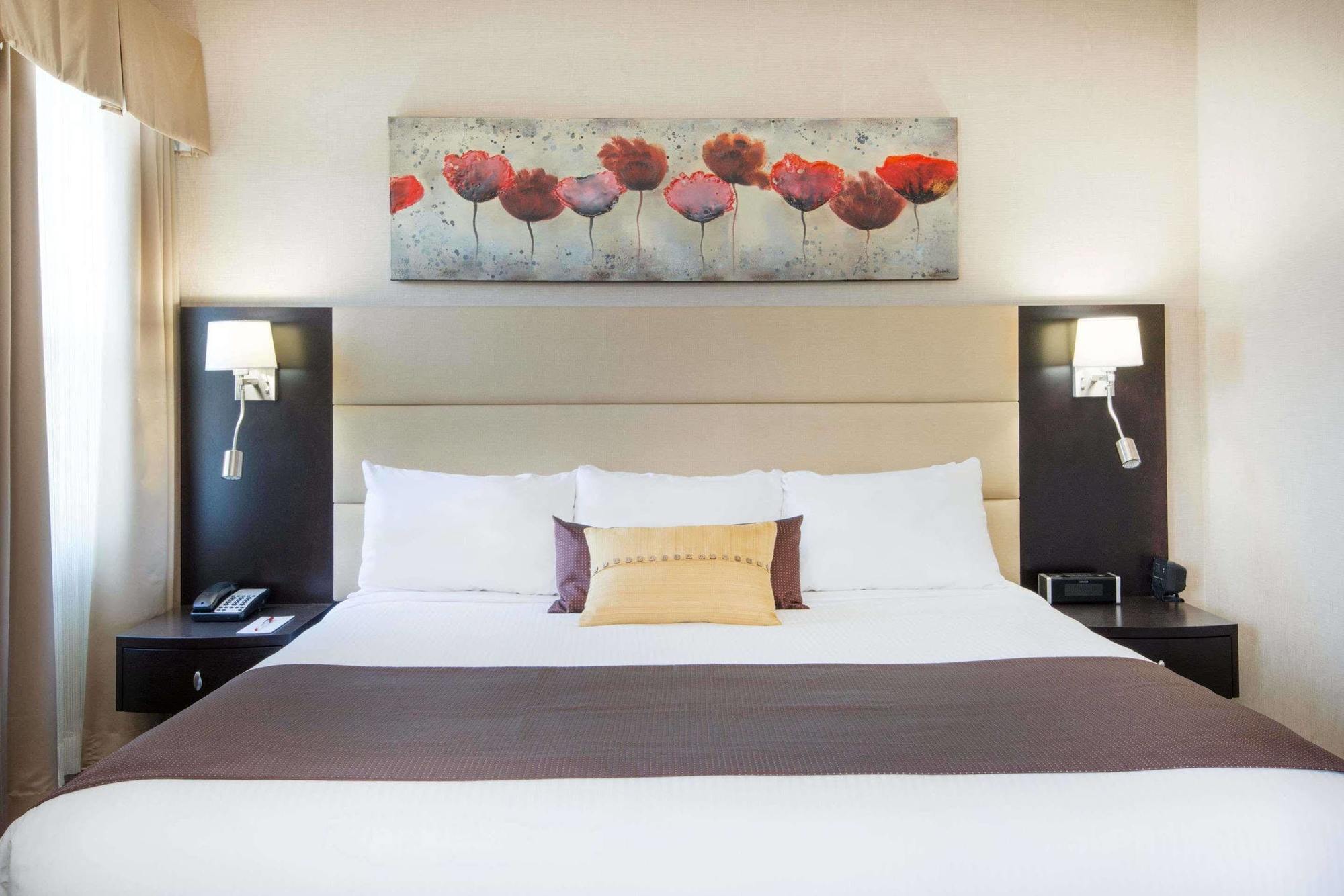 Ramada By Wyndham St. John'S Hotel Buitenkant foto